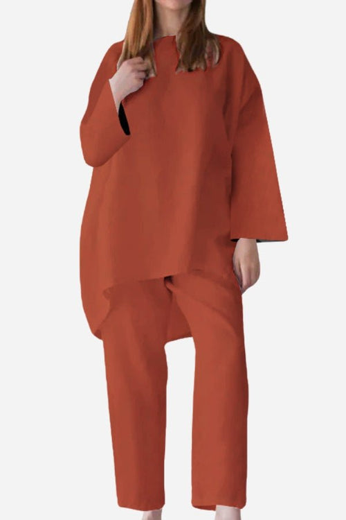 Everyday fashion loose-fit two-piece matching set in rust color with relaxed fit and comfortable fabric