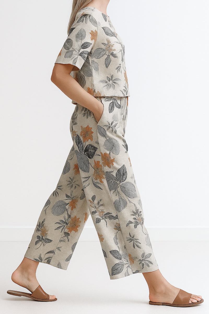 Floral loose fit co-ord set with wide-leg pants and short-sleeve top in breathable linen-cotton blend
