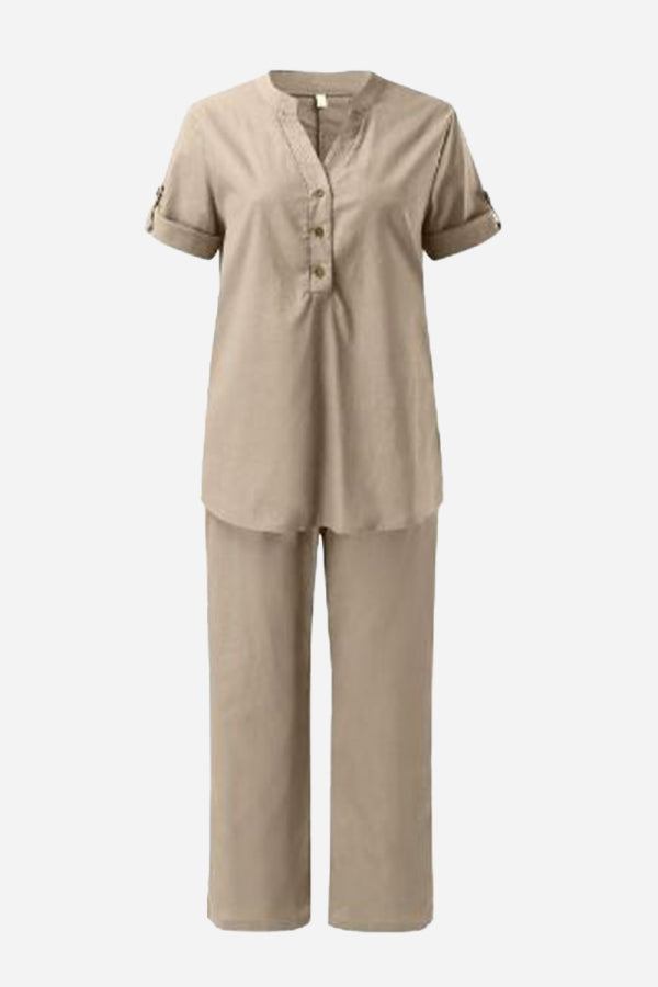 Women's short-sleeved V-neck cotton top and wide trouser suit in beige for casual and semi-formal wear