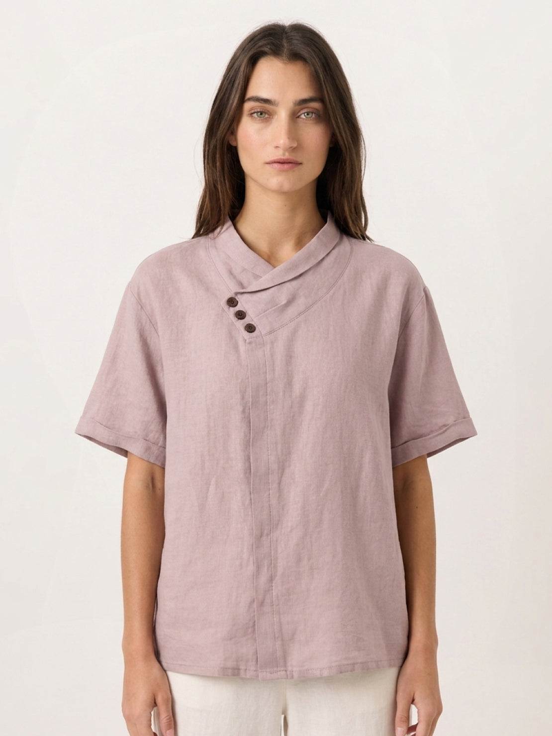 100% linen relaxed V-neck top with asymmetric button detail and short sleeves in breathable fabric