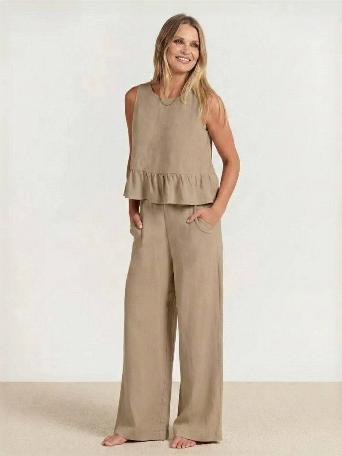 Lightweight women's linen-like feel set with breathable, wrinkle-resistant fabric and relaxed fit