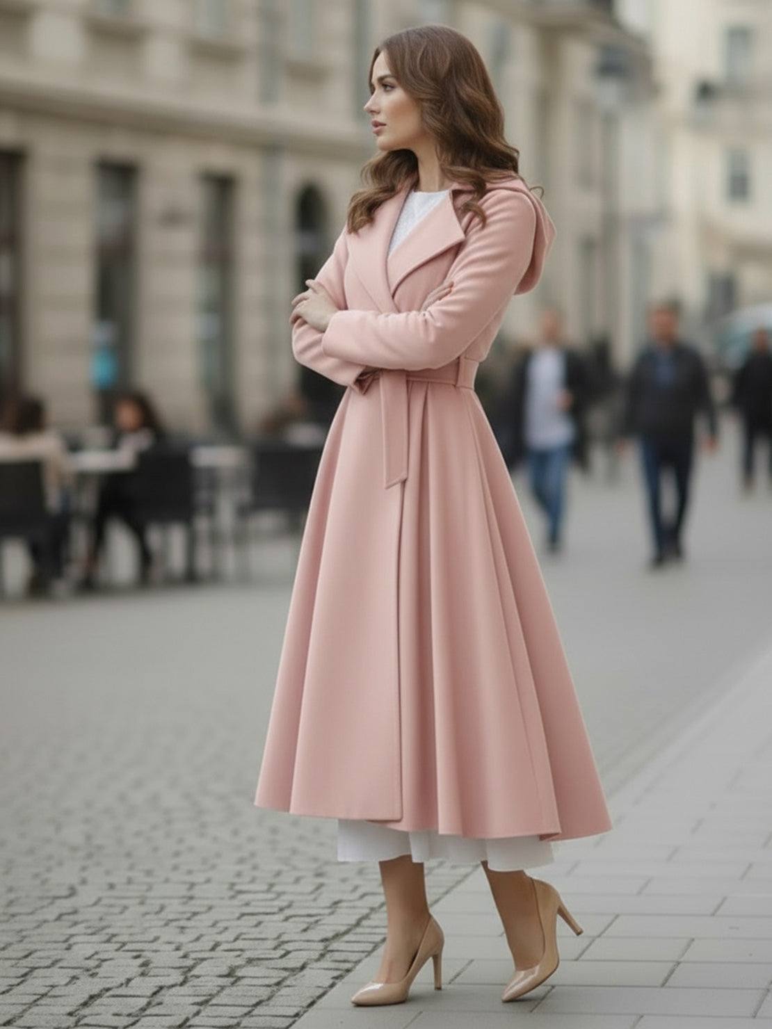 Water-repellent A-line hooded raincoat with feminine fit and insulated lining