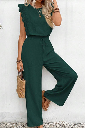 Elegant two-piece set with lace detail in dark green, featuring a sleeveless top and wide-leg pants.