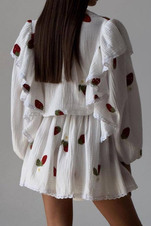 Sweet Countryside 100 Cotton ruffled two-piece cotton set with strawberry print and relaxed fit