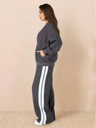 Two-piece easy airport lounge set in soft cotton-blend fabric for travel comfort