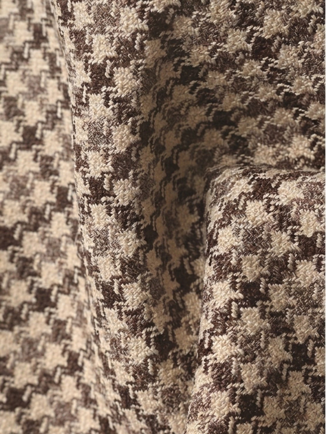 Structured houndstooth commuter blazer in black and white with relaxed fit and notched lapel collar