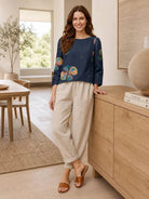 Retro monochrome style top with vintage design