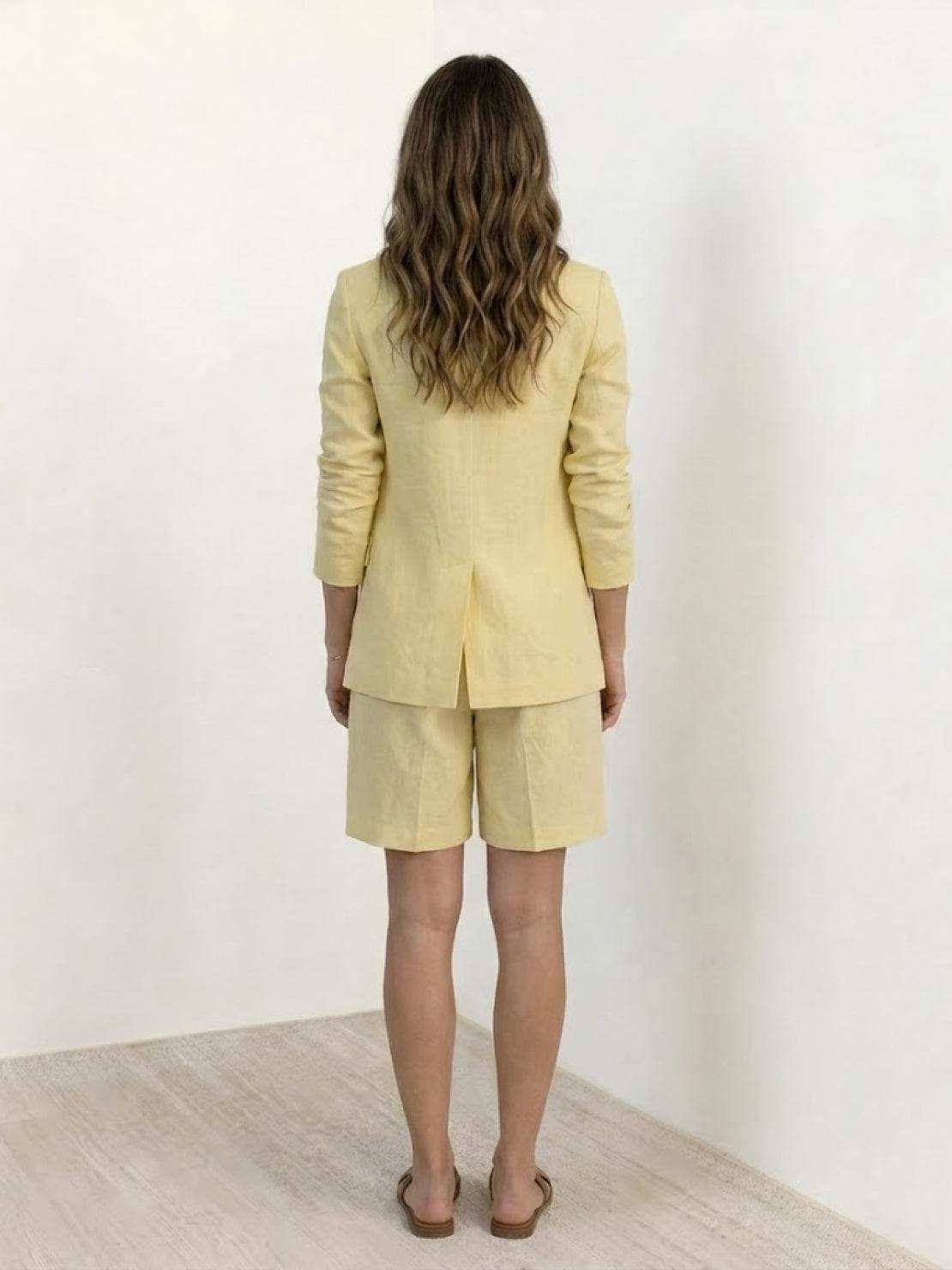 Stylish blazer and shorts two-piece set for elegant, comfortable wear